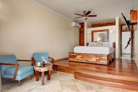 Villa Casa De Playa- Transportation & Cooks Included!