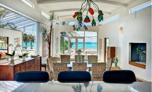 Casa De Playa- Transportation & Cooks Included! * Playa del Carmen