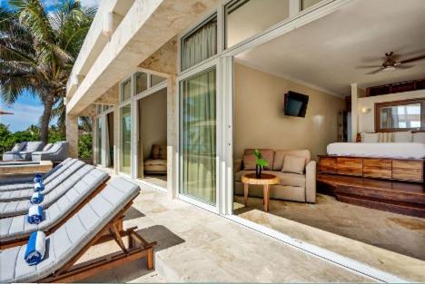 Casa De Playa- Transportation & Cooks Included! * Playa del Carmen